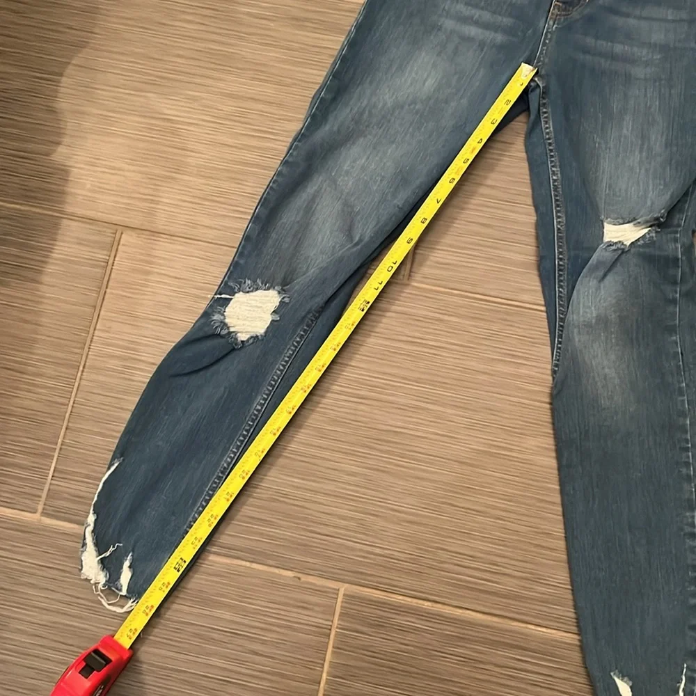 Free People Women’s Shark Bite Distressed High Rise Med Wash Skinny Jeans Sz‎ 27